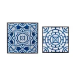 Set2 klubske mize NEAPOLIS K24 . Set 2 klubske mize NEAPOLIS K24 ima kovinski okvir in vrh iz MDF-ja s potiskanimi motivi. Mizice so različne velikosti. Imajo