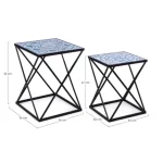 Set2 klubske mize NEAPOLIS K24 . Set 2 klubske mize NEAPOLIS K24 ima kovinski okvir in vrh iz MDF-ja s potiskanimi motivi. Mizice so različne velikosti. Imajo