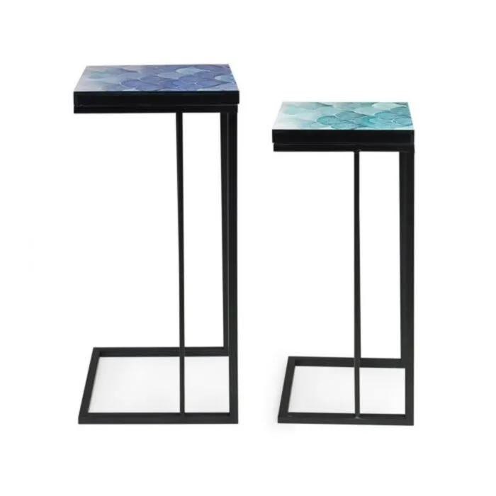 Set2 klubske mize REEF K02 . Set2 klubske mize REEF K02 ima jekleni okvir in top iz MDF-ja. Dimenzije: širina: 28cm globina: 28cm širina: 66h; 33cm višina: