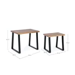 Set2 klubskih miz ARTUR . Set 2 klubskih miz ARTUR ima top iz lesa ter stabilne kovienske noge. Les je ročno oblikovan, kar pomeni, da lahko pride do