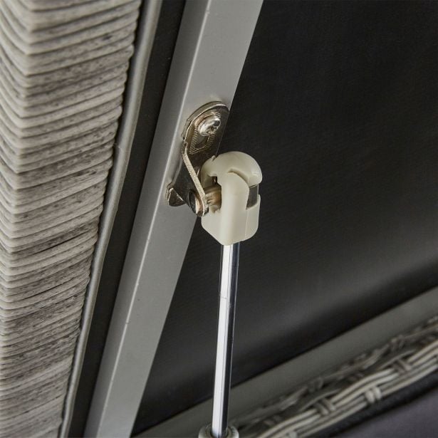 skrina-davos-fix-wheels-wicker-alu-grey-120x60x68-3467438-3 SKRINA DAVOS FIX WHEELS WICKER-ALU GREY 120X60X68 - slika 12