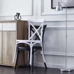 Stol ELEGANCE črn . Stol ELEGANCE črn je sodoben in vsestranski kos pohištva, ki združuje stil, trpežnost in funkcionalnost. Izdelan je iz polipropilena,