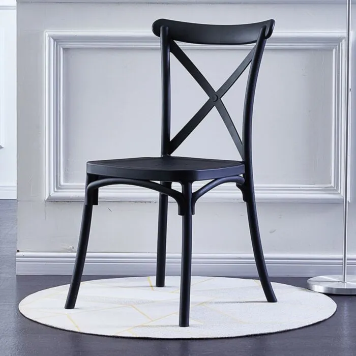 Stol ELEGANCE  črn Stol ELEGANCE črn . Stol ELEGANCE črn je sodoben in vsestranski kos pohištva, ki združuje stil, trpežnost in funkcionalnost. Izdelan je iz polipropilena,