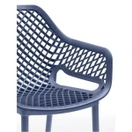 Stol RIO moder . Stol RIO v modri barvi, je moderen stol izdelan iz polipropilena, kateremu so dodana steklena vlakna za še večjo trdnost. Stol je namenjen