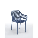 Stol RIO moder . Stol RIO v modri barvi, je moderen stol izdelan iz polipropilena, kateremu so dodana steklena vlakna za še večjo trdnost. Stol je namenjen