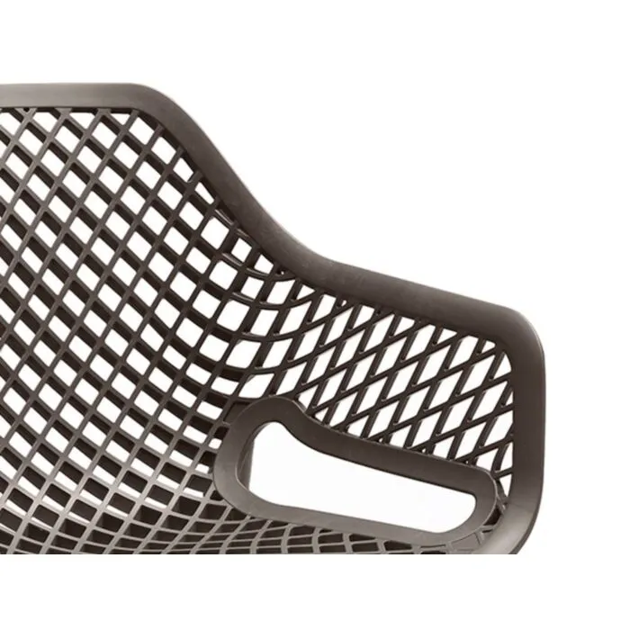 Stol RIO taupe Stol RIO taupe . Stol RIO taupe je moderen stol izdelan iz polipropilena, kateremu so dodana steklena vlakna za še večjo trdnost. Stol je namenjen tako za