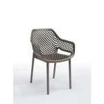 Stol RIO taupe . Stol RIO taupe je moderen stol izdelan iz polipropilena, kateremu so dodana steklena vlakna za še večjo trdnost. Stol je namenjen tako za