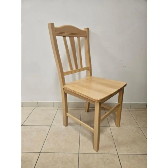 Stol SILVANA bukev masiva Stol SILVANA bukev masiva . Stol SILVANA bukev je eden izmed najbolj prodajnih stolov. Saj je klasičen in udoben stol kvalitetne izdelave. Izdelan je iz