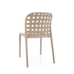 Stol SUZANA 1 je trpežen, izdelan iz plastike, zaradi česar je primeren za uporabo tako v notranjih kot tudi zunanjih prostorih, kot so terase, vrtovi ali