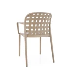 Stol SUZANA 2 . Stol SUZANA 2 nudi udobje, saj vključuje rokonaslone, ki zagotavljajo dodatno oporo med sedenjem. Na voljo je v dveh barvah. Narejen je iz