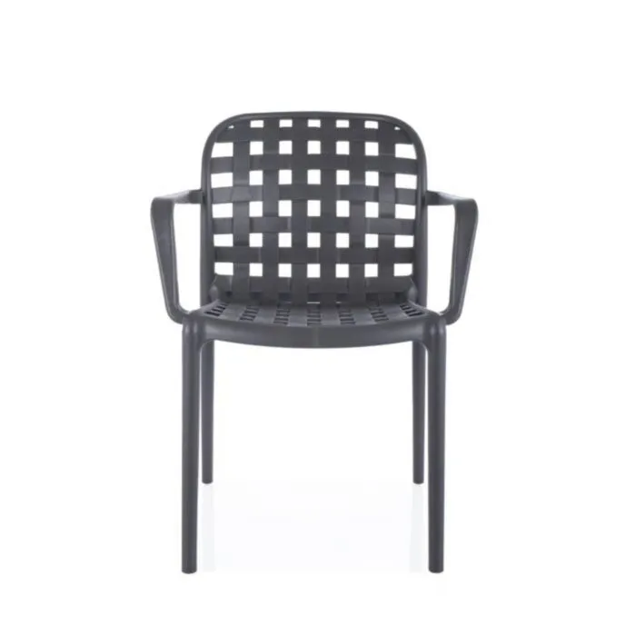 Stol SUZANA 2 Stol SUZANA 2 . Stol SUZANA 2 nudi udobje, saj vključuje rokonaslone, ki zagotavljajo dodatno oporo med sedenjem. Na voljo je v dveh barvah. Narejen je iz