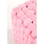 Tabure AŠA . Tabure AŠA je eleganten tabure v obliki kocke. Dobavljiv je v široki paleti različnih barv. Vaši dnevni sobi, spalnici ali otroški sobi bo