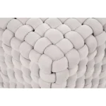 Tabure AŠA . Tabure AŠA je eleganten tabure v obliki kocke. Dobavljiv je v široki paleti različnih barv. Vaši dnevni sobi, spalnici ali otroški sobi bo