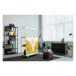 Tabure MENDEZ rjava 40x40 . Tabure MENDEZ ima bombažno polnilo, oblečen je v pravo usnje. Odlično se poda v vsak prostor. Tabure je mehek in udoben, kar