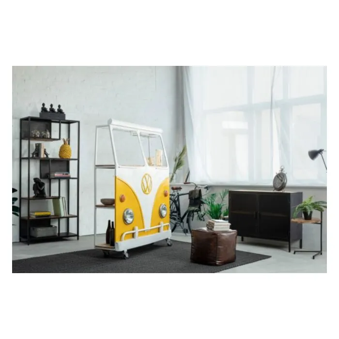 Tabure MENDEZ rjava 40x40 Tabure MENDEZ rjava 40x40 . Tabure MENDEZ ima bombažno polnilo, oblečen je v pravo usnje. Odlično se poda v vsak prostor. Tabure je mehek in udoben, kar