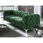 Trosed ČARLI 3 . Prepustite se počitku na vzmetenem trosedu ČARLI, ki je udoben in kvaliteten. Oblazinjen v blagu in v modernih barvah bo odlčina