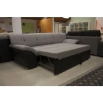 Trosed COLORADO . Trosed COLORADO je trosed, kateri je narejen iz vrhunskega umetnega usnja in blaga. Trosed ima pomožno ležišče. Na voljo je v dveh