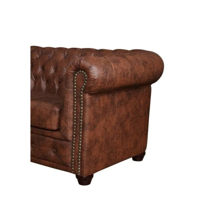 Trosed LORENA 3 Trosed LORENA 3 . Osvežite svojo dnevno sobo z vzmetenim trosedom LORENA, ki je udoben in kvaliteten. Oblazinjen je v umetnem usnju. Lesene nogice pa mu