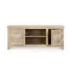 TV regal 2A MAYRA ima okvir iz lesa z ročno izrezanimi okraski, zadnje strani so iz MDF-ja. Imajo medeninaste ročaje. Material: - Les - MDF - Medeninasti