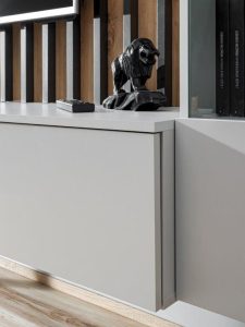 TV regal HALA je regal mimo katerega noben ljubitelj minimalističnega stila ne bo šel ravnodušno. Je kombinacija preproste in vizualno privlačne oblike, s