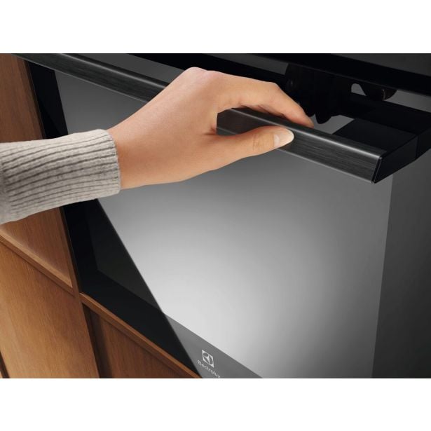 vgradna-pecica-electrolux-eoe8p39h-3544550-2 VGRADNA PEČICA ELECTROLUX EOE8P39H - slika 3