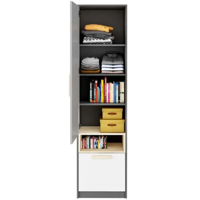 Visoka omara SIVKO Visoka omara SIVKO . Visoka omara SIVKO je enovratna omara primerna za v spalnico ali pa dnevno sobo. Ima polico in globok predalnik. Je v kombinaciji treh