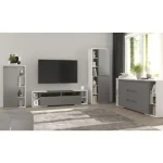 Visoka omarica FORTUNA je edinstven dizajn, ki združuje preprostost, eleganco in funkcionalnost. Zagotovo bo pritegnila pozornost ljubiteljev moderne in