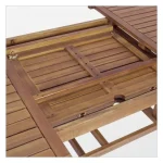 Vrtna raztegljiva miza NOEMI OV 180-240X100 je narejena iz lesa in čez ima oljno oblogo. Material: - Les Barva: - Akacijev les Dimenzije: širina: 180-240cm