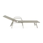 Vrtni ležalnik ARENT taupe . Vrtni ležalnik ARENT taupe ima jekleno konstrukcijo, sedež in naslon sta iz tekstila. Naslon se lahko spremeni v 4 različne