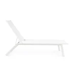 Vrtni ležalnik C-RUOTE GK50 bela . Vrtni ležalnik C-RUOTE GK50 bela ima aluminjasto konstrukcijo, prašno barvano (poliester). Sedež in naslon sta oblečena