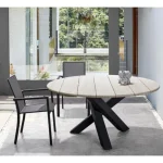 Vrtni stol KONNOR antracit je odličen vrtni stol, ki je primeren za vašo okolico. Okvir stola je narejen iz aluminija. Sedež in hrbet pa je narejen iz