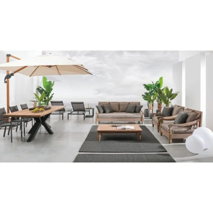 Vrtni trosed BALI - FSC Vrtni trosed BALI - FSC . Vrtni trosed BALI - FSC je narejen iz tikovega lesa, končna barva je na vodni osnovi. Blazine z odstranljivo prevleko so narejene iz