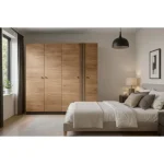 Garderobna omara GALIJA vas bo očarala s svojimi toplimi barvami skandinavskega hrasta v kombinaciji s kontrastno antracit barvo, ki bodo vašo spalnico