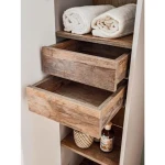 Kopalniški blok KROKI 180 je oblikovan v modernem slogu, kar vam bo omogočala da ga lahko postavite v katero koli kopalnico in bo izgledal odlično. Taupe