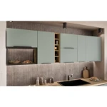 Kuhinjski blok ARIANA 255 cm je elegantna kuhinja v več barvnih kombinacij. Kuhinja je izdelana iz oplemenitenih ivernih plošč debeline 16 mm, prevlečenih