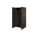 Garderobna omara HORIZON je moderen kos pohištva. Ni le praktična, temveč tudi dekorativna in elegantna. Zaradi svoje razporeditve se poda v vsak dnevni