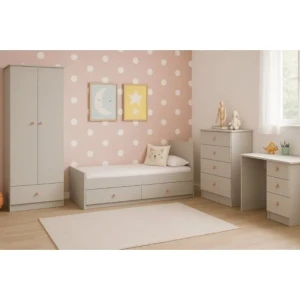 Otroška in mladinska soba SNEŽINKA je sestavljena iz kar štirih kakovostnih elementov: Omare, postelje, pisalniške mize in predalnika. Predalnik s štirimi