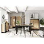 Raztegljiva miza KVIN je moderna a hkrati elegantna miza, ki bo popestrila vsak prostor. Ima črne, vitke noge v kombinaciji z vrhunskim lesom. Zaradi svoje