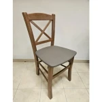 Stol MARIO je izdelan iz kakovostnega masivnega lesa, ki zagotavlja stabilnost in trpežnost. Na voljo je v barvi hrast. Sedišče je na voljo v masiva hrast