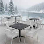 Stol RIO v beli barvi, je moderen stol izdelan iz polipropilena, kateremu so dodana steklena vlakna za še večjo trdnost. Stol je namenjen tako za zunanjo