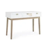 Toaletna mizica 3C FOLIUM je narejen iz laminirane plošče in ima kovinske ročaje v obliki cveta v zlati barvi. Zaradi svoje oblike in visokokakovostnih