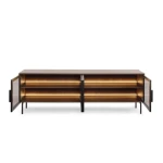 TV omarica LUMPI ni le osupljiva temveč tudi praktična. Elegantna barva naredi kolekcijo brezčasno in elegantno. Steklo na frontah daje pohištvu