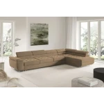 Kotna sedežna garnitura BENI je moderna, atraktivna in elegantna garnitura, primerna za vsak dnevni prostor. Narejena je iz kvalitetnih materialov in