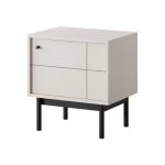 Nočna omarica JAPONI kašmir je elegantna in preprosta. Odlično se poda v vsak dnevni prostor. Narejena je iz visokokakovostnih materialov, kar zagotavlja