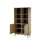 Regal JAPONI hrast je elegantna in preprosta. Odlično se poda v vsak dnevni prostor. Narejena je iz visokokakovostnih materialov, kar zagotavlja trdnost in