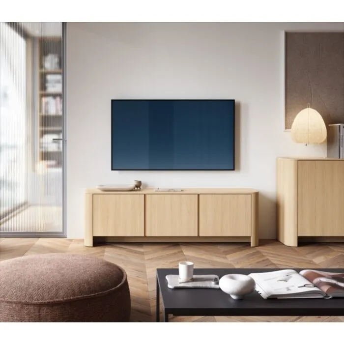 TV omarica BARBA je elegantna in preprosta. S svojo obliko in kakovostjo se poda v vsak dnevni prostor. Narejena je it kakovostnega MDF-ja. Ima nogice posebne