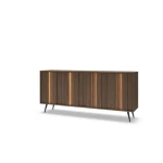 Komoda AMINA v odtenku dunin hrast prinaša popolno ravnovesje med toplino naravnega lesa in modernim dizajnom. Korpus je izdelan iz kakovostne laminirane