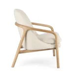 Fotelj ELAIDE bež, moderen in elegantno oblikovan fotelj z robustno konstrukcijo iz lesa rubberwood. Sedišče je iz borovega in vezanega lesa, kar zagotavlja
