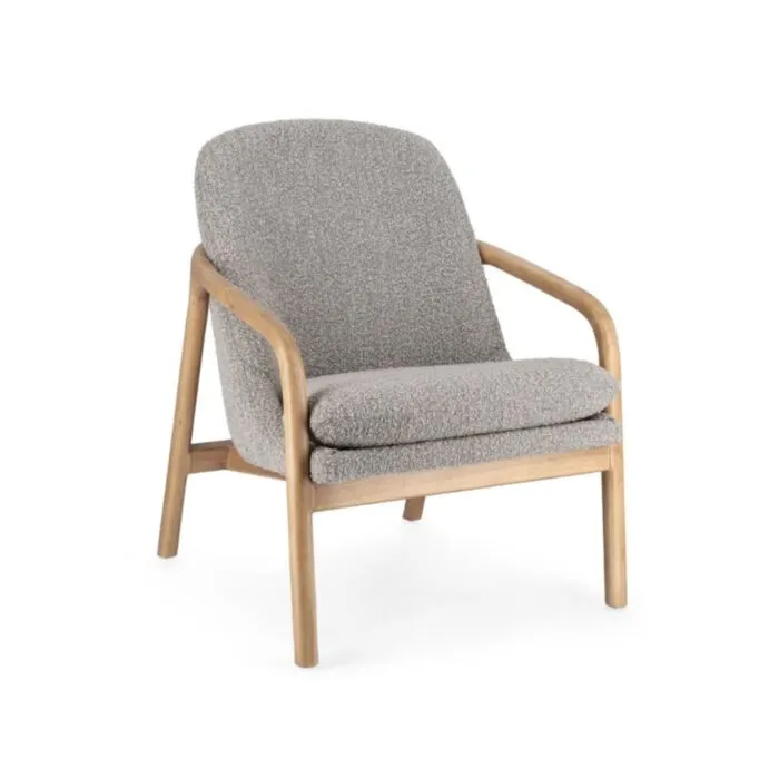 Fotelj ELAIDE siva Fotelj ELAIDE siva, moderen in elegantno oblikovan fotelj z robustno konstrukcijo iz lesa rubberwood. Sedišče je iz borovega in vezanega lesa, kar zagotavlja