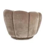Fotelj TULIP beige je eleganten in udoben. Okvir je narejen iz vezanega lesa. Ogloga je narejena iz mehke in udobne pene. Ima elegantno obliko tulipana,